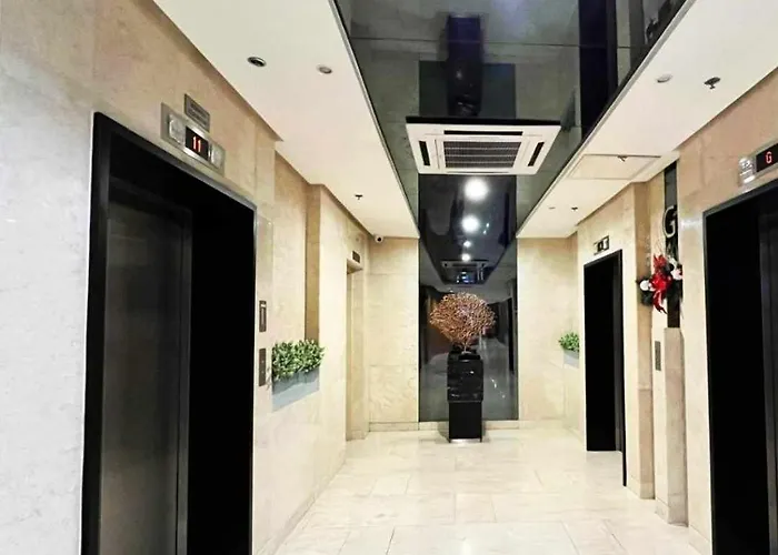 Staycation Near Moa & Airport Апартаменты *