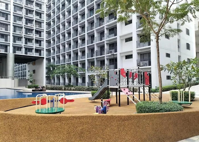 Staycation Near Moa & Airport Апартаменты